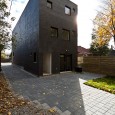 Charcoal House by Atelier rzlbd  3 