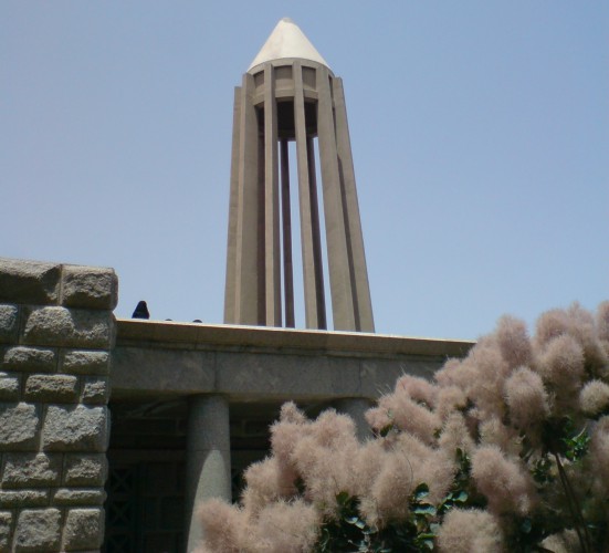 Avicenna mausoleum photo by Tebyan