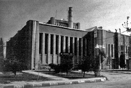 معماری معاصر اصفهان,معماری کارخانه های اصفهان,کارخانه ریسباف اصفهان,کارخانه بافناز اصفهان,کارخانه وطن اصفهان,کارخانه نور اصفهان,معماری صنعتی اصفهان,معماری پهلوی اصفهان,معماری قاجاریه اصفهان,کارخانه زاینده رود اصفهان,کارخانه پشمباف اصفهان,کارخانه دخانیات ا