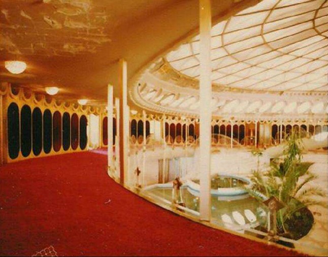 The Pearl Palace (Morvarid palace) Contemporary Architecture of Iran