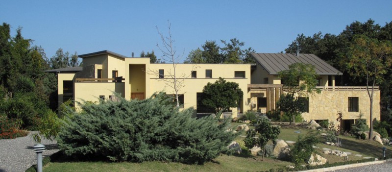 Khalili Family Complex  1 