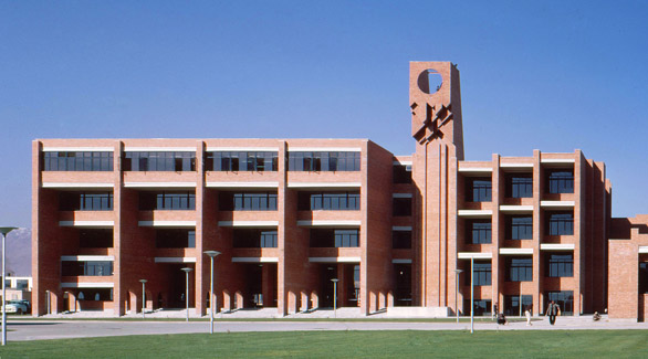 amanatarchitect,Sharif  Technical University,Aryamehr,Hossein Amanat,1975,university,حسین امانت,معمار ایرانی,معماری معاصر ایران,دانشگاه صنعتی شریف,آریامهر