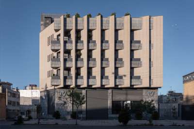 Sideway Apartment